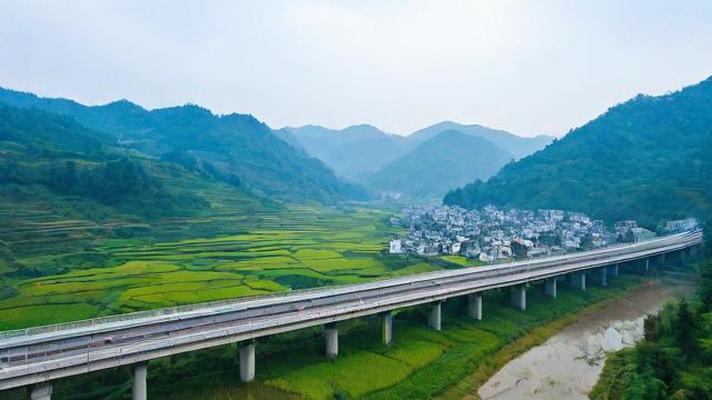 遂川交运盛启：交通现状助力当地经济飞跃新航程