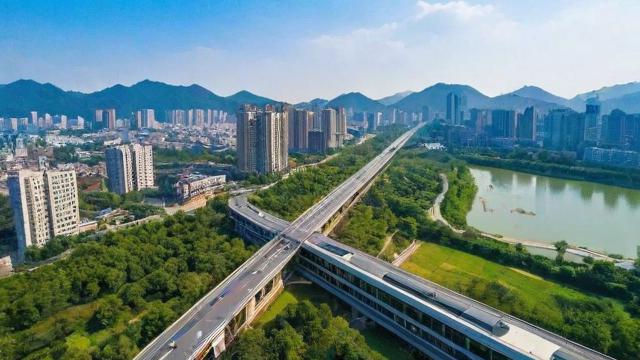 益阳市公交车线路查询，哪里可以下载最新路线图？