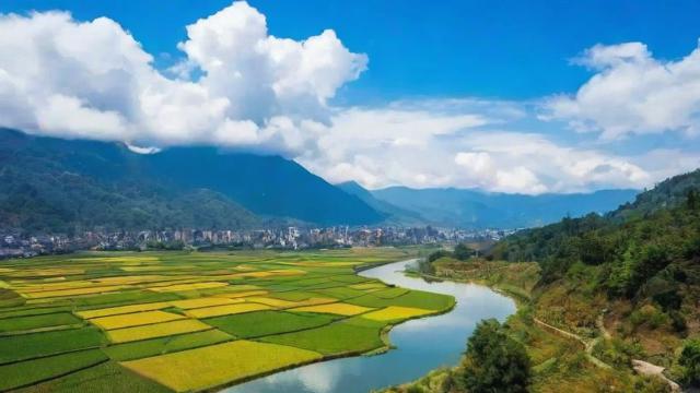 骑行探险佳地：昭通市这片秘境邀你骑游尽享美景