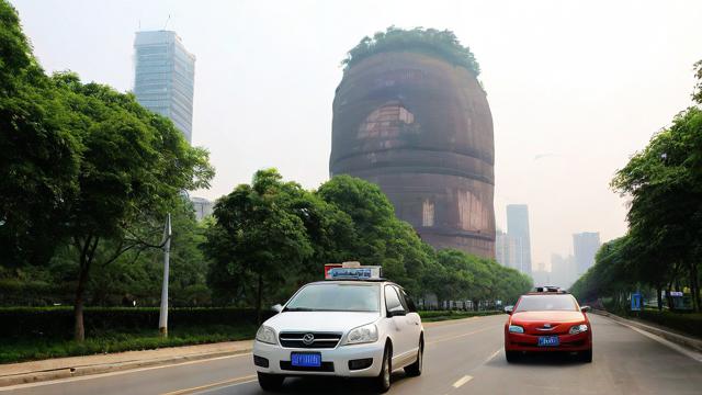 鱼峰区出租车司机是否了解附近景点？