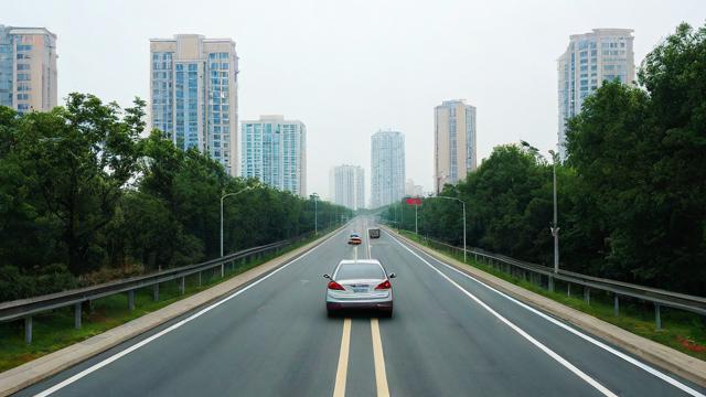 龙子湖区哪些路段为机动车禁止行驶时间段？