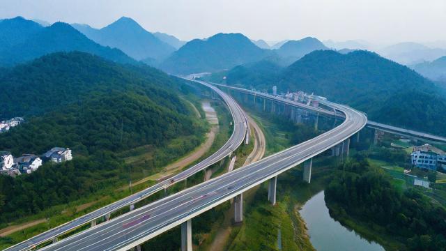 霍山县高速公路预计何时全线通车？