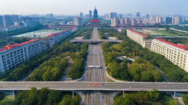 雨花台区附近高速公路有哪些出入口？