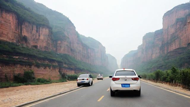 陵川县限号期间，哪些车辆可以正常行驶？