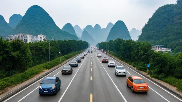 马山县限行期间，县城哪些道路实施临时交通管制？