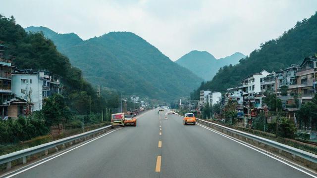 金沙县限号期间，城区哪些道路实行限行？