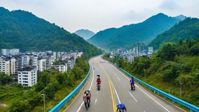 鹤峰县自行车活动路线推荐？